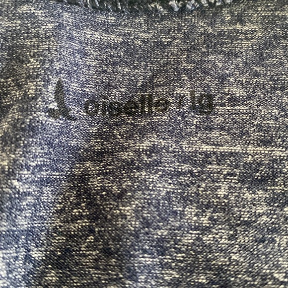 2/$20 Oiselle short sleeve tee - large/medium - Picture 2 of 8
